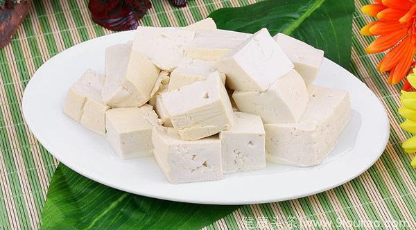 医生告诫：豆腐不能乱吃，冬天这样吃，会危害你的健康！