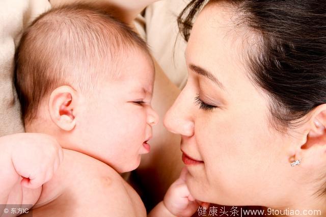 哺乳期妈妈乳腺不通，需要用力疏通乳房吗？