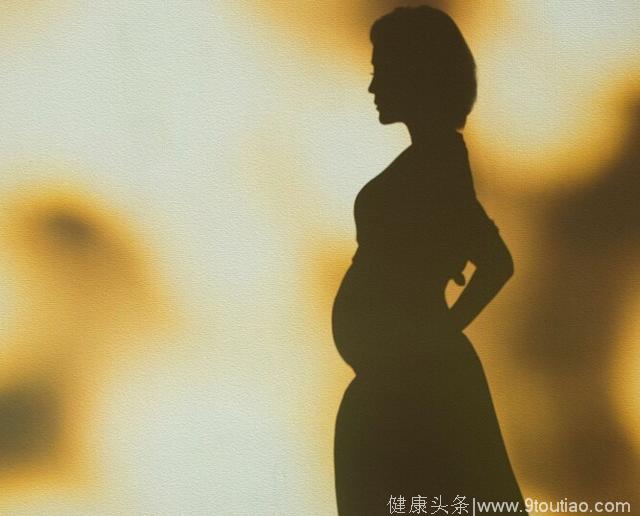 怀孕期间孕妇有这几种“口难开”的症状，正是胎宝宝在健康发育！