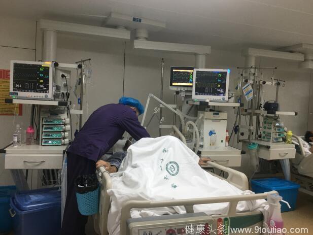 直击郑州医疗一线除夕夜:120中心电话不时响起,儿童医院需排队