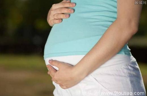 未足月胎儿真能“踢破”子宫吗？多亏医院急剖宫母子二人幸运平安！