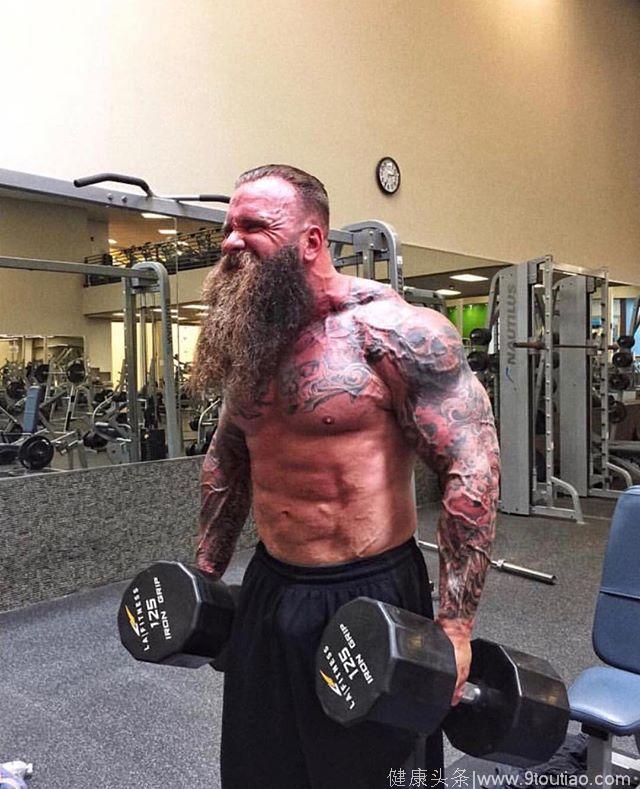 健身界最壮的6名纹身硬汉，个个如肌肉野兽，谁最像鲁智深？