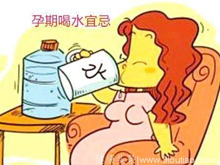 怀孕后，孕妇不能喝这3种水，对自己和胎宝宝都不好