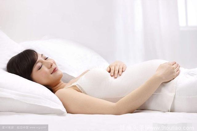 从孕妇的睡姿就能够知道胎儿的性别，靠谱吗？