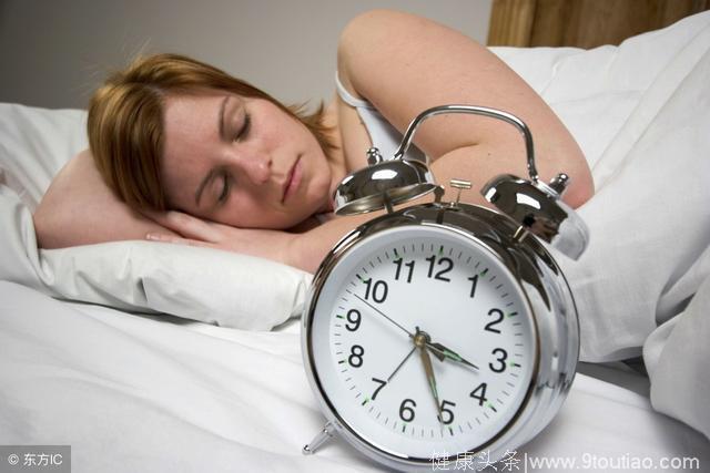 经常通宵的人，更易得糖尿病？糖尿病人这样睡觉，血糖稳得住！