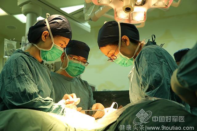母亲移植子宫给女儿 全国第二例人子宫移植术在西京医院实施