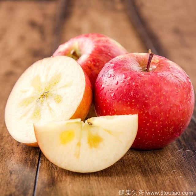 感冒咳嗽不用再傻傻地吃药，只需两个苹果，不吃药也能康复！
