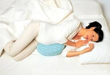 怀孕期间怎么睡才不会伤害肚子里的宝宝？这样的睡姿孕妇需注意
