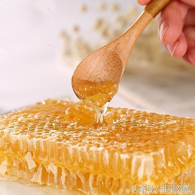经常喝蜂蜜对身体的8大好处，更是女性最佳良品。