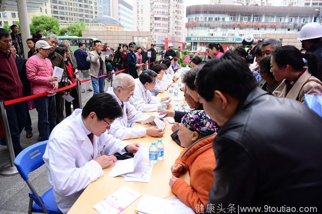 “发病年轻化”只是传说！上海首份《8年乳腺癌患者生存率报告》：五年无病生存率近9成