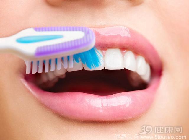 我敢保证：很多人不会刷牙！揭2个常见的刷牙误区