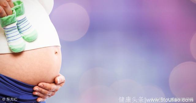 孕妇怀孕5个月去做四维，孕妇和老公大哭，医生却哈哈大笑