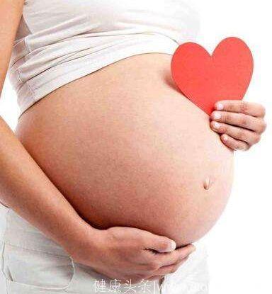 浙江37岁女子怀孕，一查子宫是空的！医生竟通过肚脐取出……