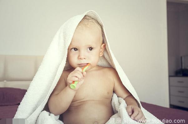 吃这四种食物，宝宝轻松度过长牙期？