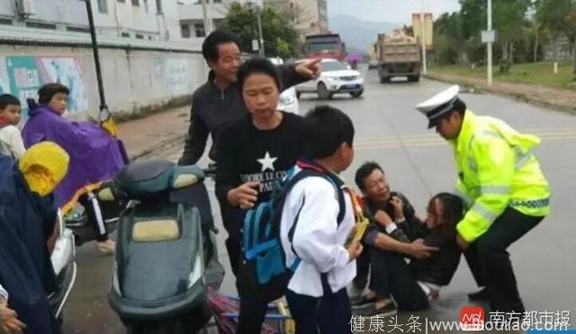 惠东一女子接娃途中突发哮喘，民警接力相助有惊无险