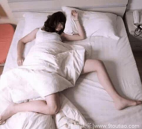 冠心病患者怎么睡觉减少猝死风险？八类常见病的睡姿，都很有讲究