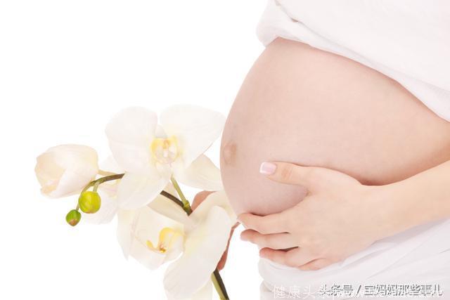 怀孕初期：怀孕三个月，如何睡，很关键，睡错方向胎儿会缺氧喔！
