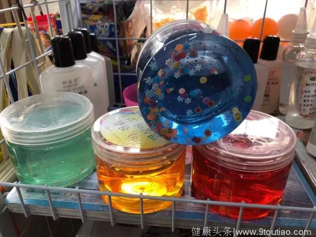 这款网红玩具可能让孩子中毒，然而石家庄某学校门口商店已卖断货