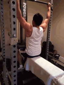 锻炼背部肌肉最有效的9个动作！