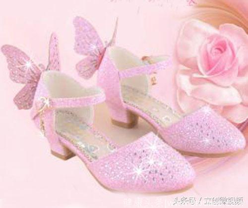 心理测试：选一双粉色公主鞋，测全班男生喜欢你什么？