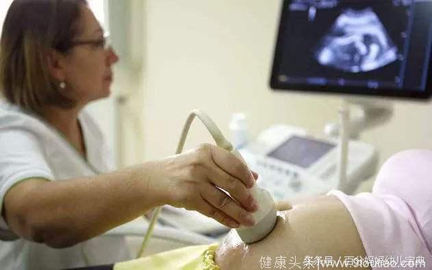 怀孕26周做四维彩超，看到彩超里的宝宝，瞬间被医生臭骂一顿