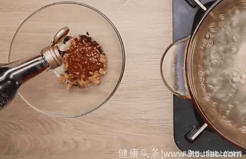 80岁老师傅的祖传秘方,碗重庆小面的做法!