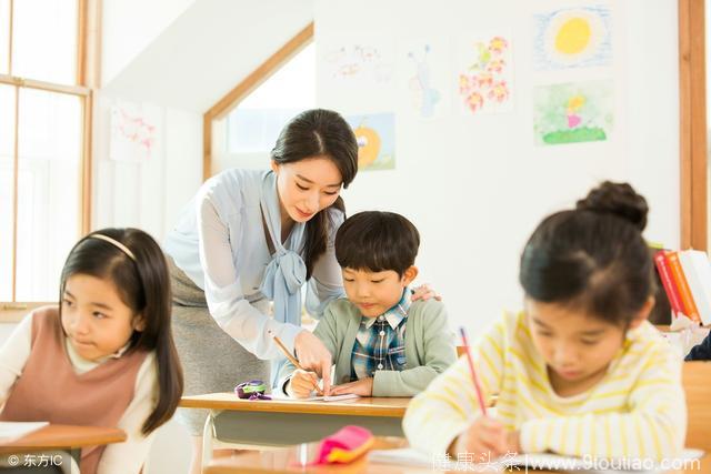 艺伯乐教育张雪老师家庭教育分享  如何听孩子更愿意说？