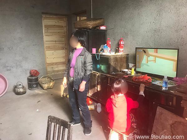 湖南16岁留守女生怀孕：三同村男子被拘，其中一人系大学生