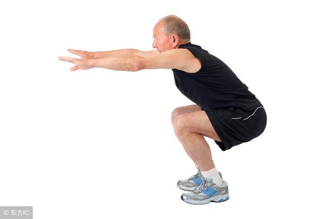 背杆深蹲，6个关键点轻松锻炼全身肌肉，稳定核心让你更省力