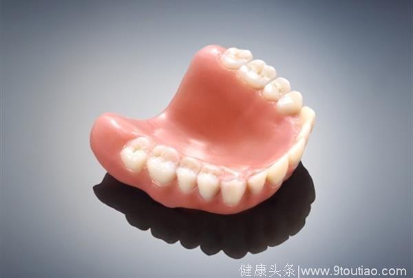 能释放药物的3D打印假牙可以杀灭口腔真菌
