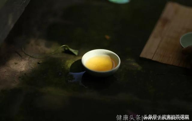 第一品茶师袁枚的长寿养生秘诀：该吃就吃，该喝就喝，定要入风雅