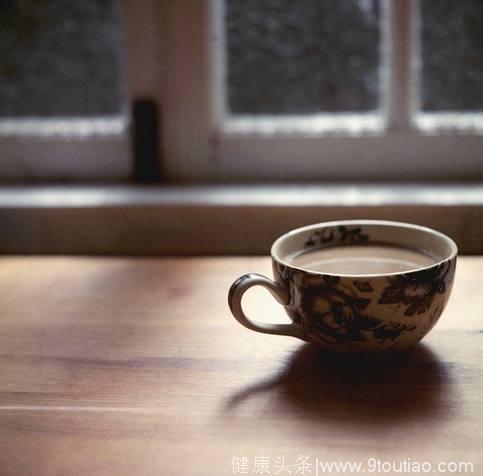 心理测试：假如有4个茶杯，哪个是破的？测你天生属于什么命！