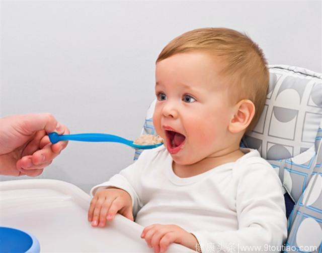 宝宝几个月可以吃粥和面条？养胃又补钙的辅食，宝妈说知道的太晚
