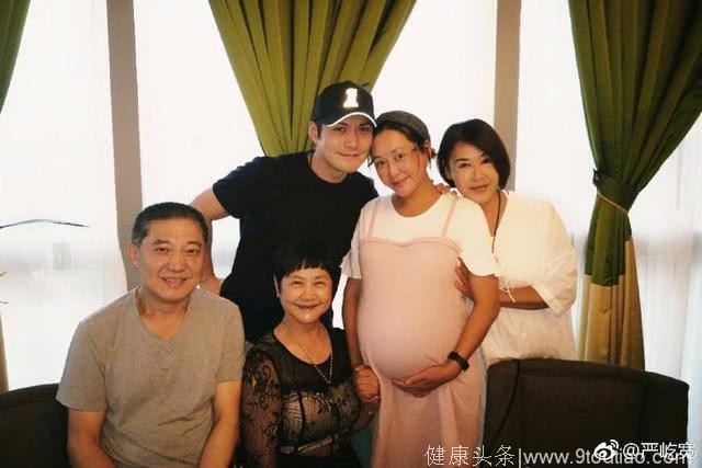 严屹宽妻子怀孕9月面容憔悴，网友：这才是女人怀孕最真实的样子
