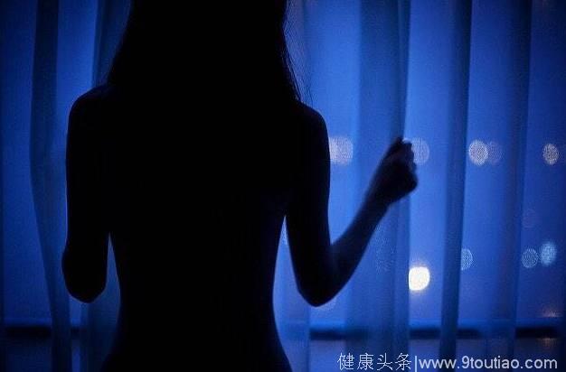 失眠“被迫熬夜”折磨人？长期失眠常吃这种食物，现在知道还不晚