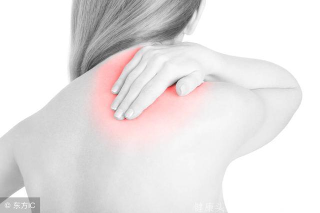 肩周炎的出现固然可怕，3个预防+1个治疗，摆脱肩周炎是早晚的事