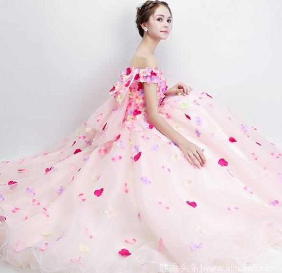 十二星座专属粉色梦幻婚纱，双子座非常唯美，处女座奢华度很高！