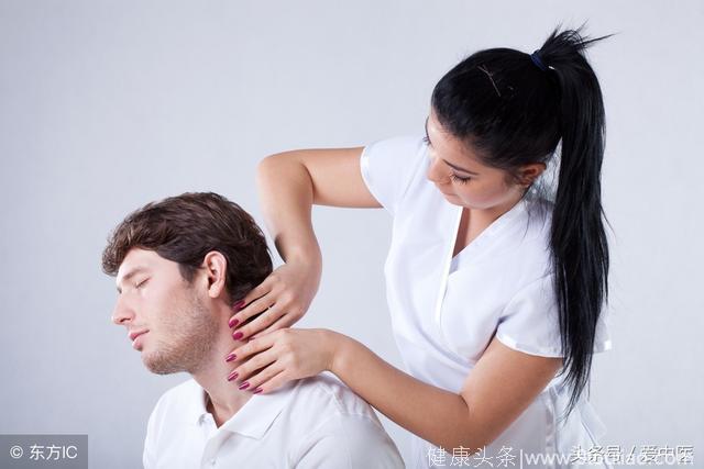 4种人群易患颈椎病，1个小动作，每天坚持5分钟，颈痛自动消除