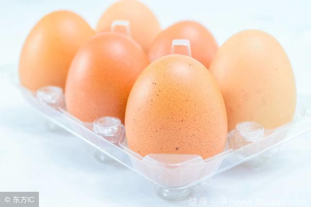 普通人一天吃几个鸡蛋最健康？冠心病患者一天吃几个合适？