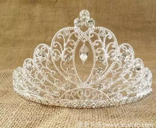 心理测试：4个公主皇冠，哪个最好看？测你在异性眼中是什么样？