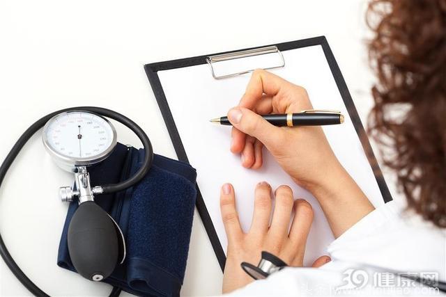 医生：夏天高血压病人有三“怕”：不管、不测和不吃！