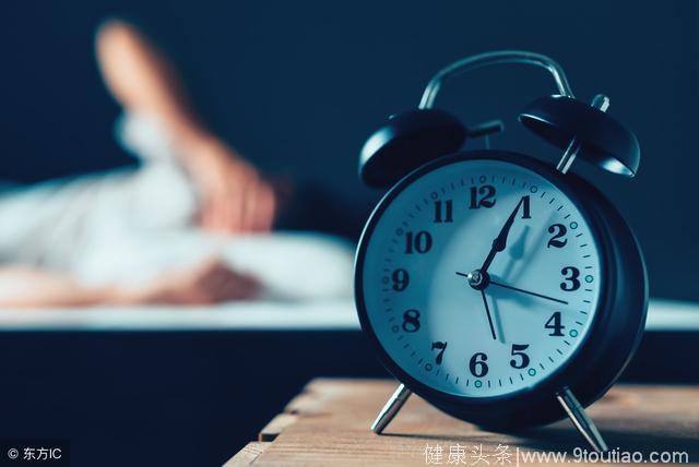晚上总是失眠怎么办？试试这9个方法，总有一种能助你快速入眠！