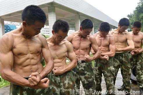 各国军人秀肌肉，这才是真正的男人味