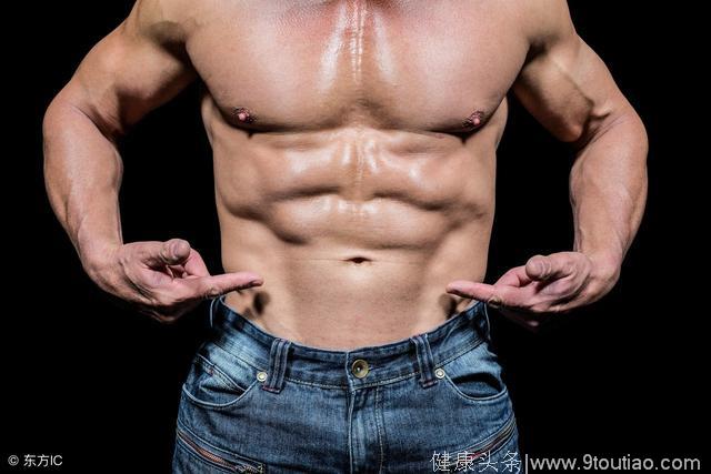 1组强度较大的腹肌训练，4个动帮你雕刻出完美的腹肌！