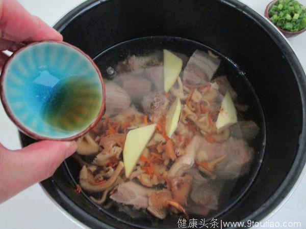 菌菇炖老鸭，一道适合三伏天的养生汤