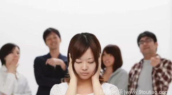 日本单亲妈妈的“八月抑郁症”从何而来？