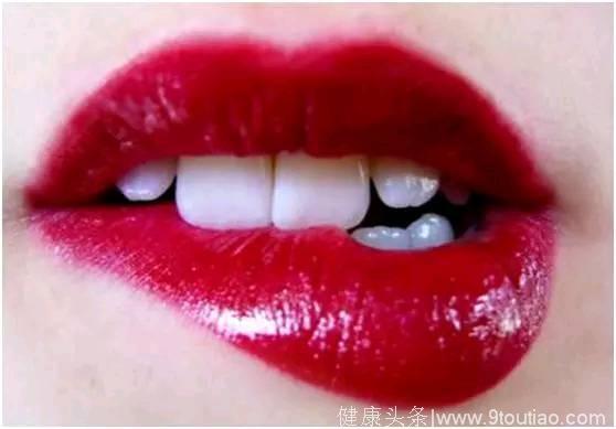 心理测试：四款红唇，哪款最诱人？测你近期有没有桃花运！