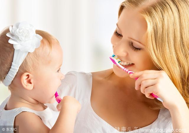 牙齿健康要从小注意，美国专业牙医讲解如何给儿童刷牙！