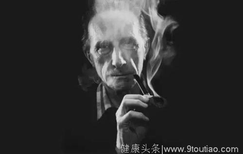 心理学家：如果一个人常将这4句话挂在嘴边，说明他有抑郁症倾向