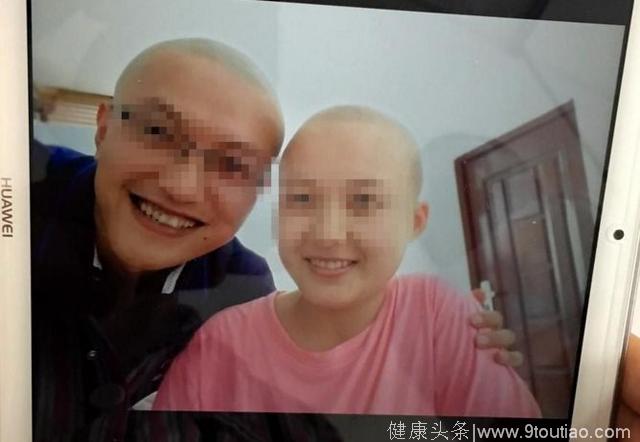 濮阳爱情故事：美丽妻子患癌脱发，年轻丈夫剃光头陪同！